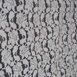 Тюль капроновый (комплект из 2-х штук), ширина 1,5м, высота 2,4м., цвет белый. Края подшиты. СССР.